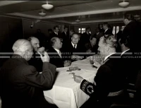 1954_027_010