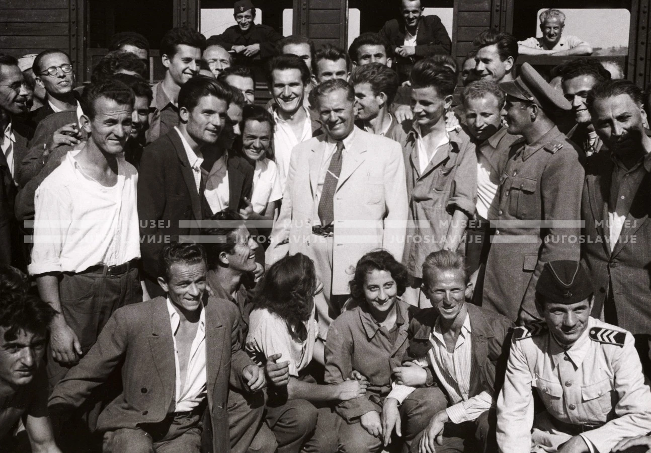 1951_011_107