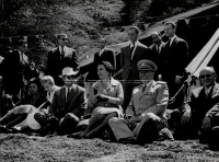 1961_161_049