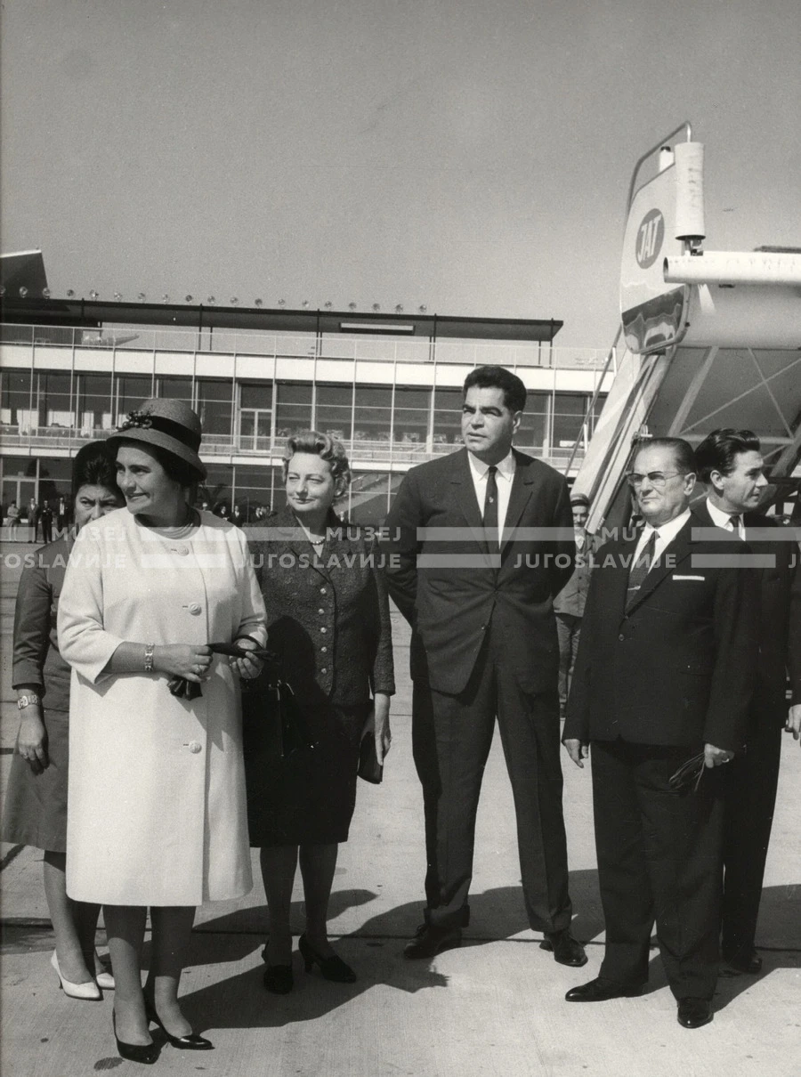 1964_252_027