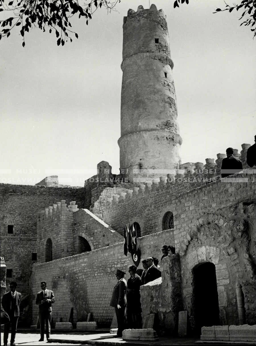 1961_163_168