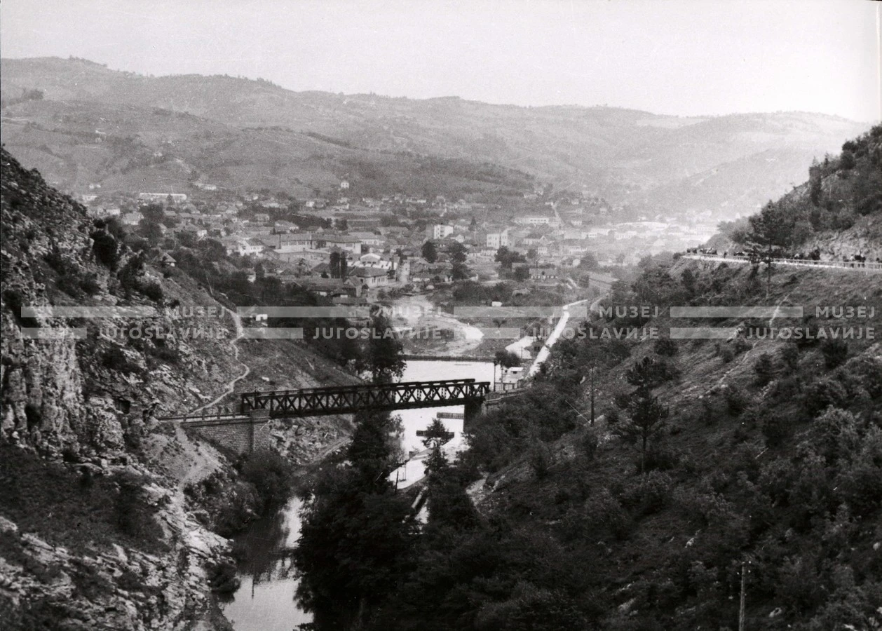 1951_011_120