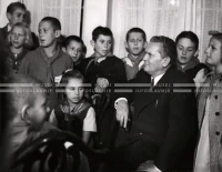 1949_004_081