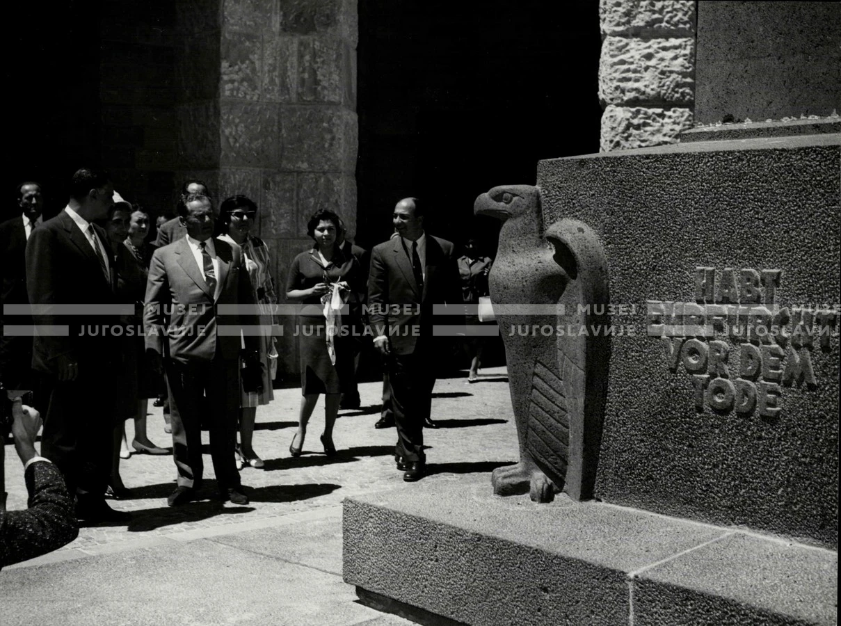 1961_164_070