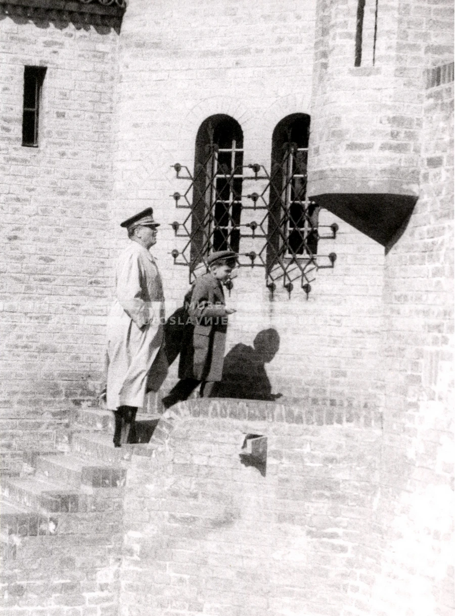 1950_005_118