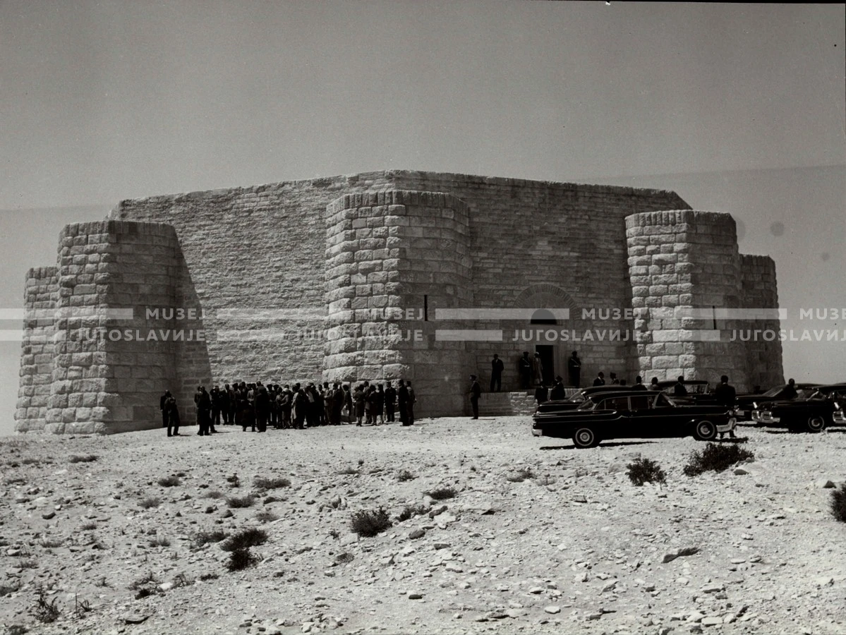 1961_164_067