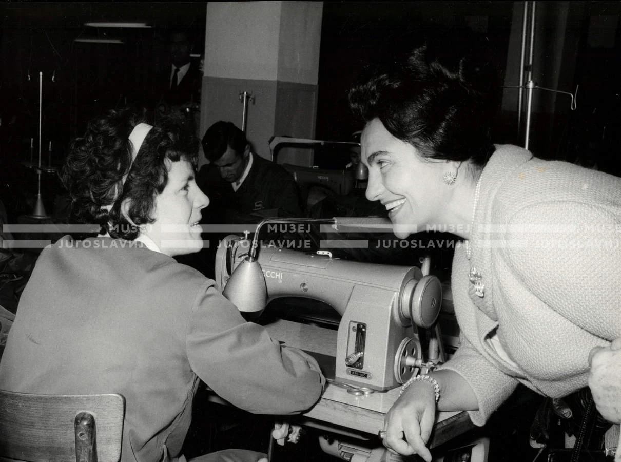 1964_252_144