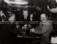 1953_025_116