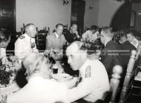 1951_011_045