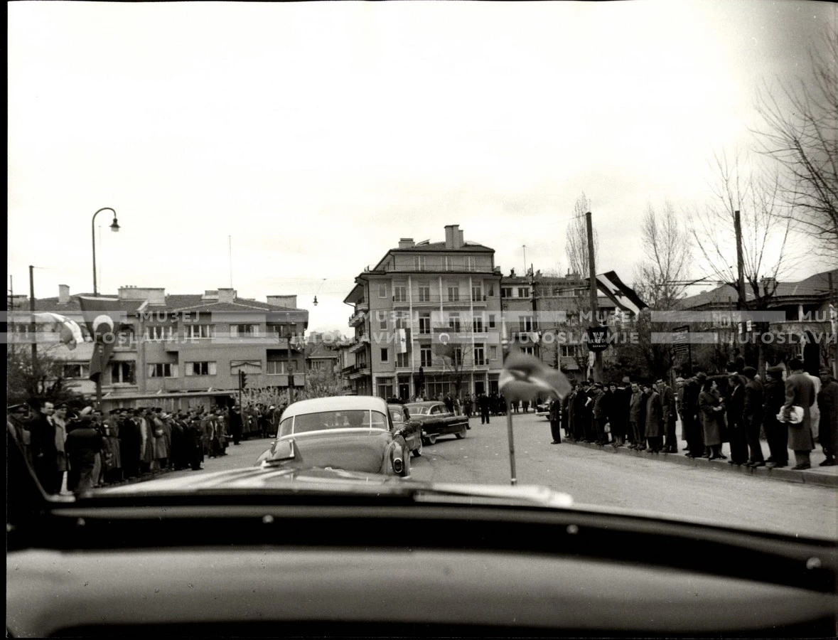 1954_027_027