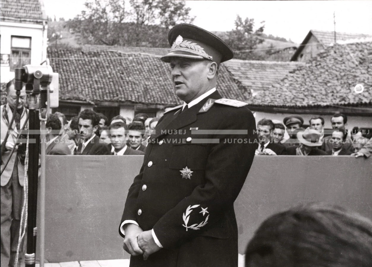 1951_011_126