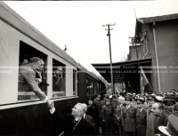 1954_027_092