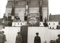 1951_012_013