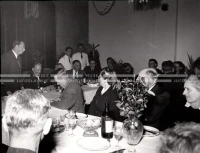 1953_025_102