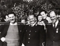 1948-49_002_142