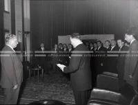 1954_028_055