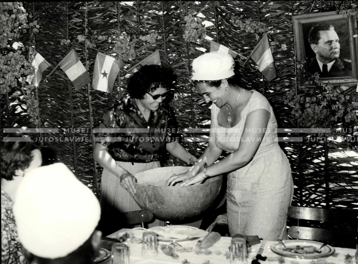 1961_158_048