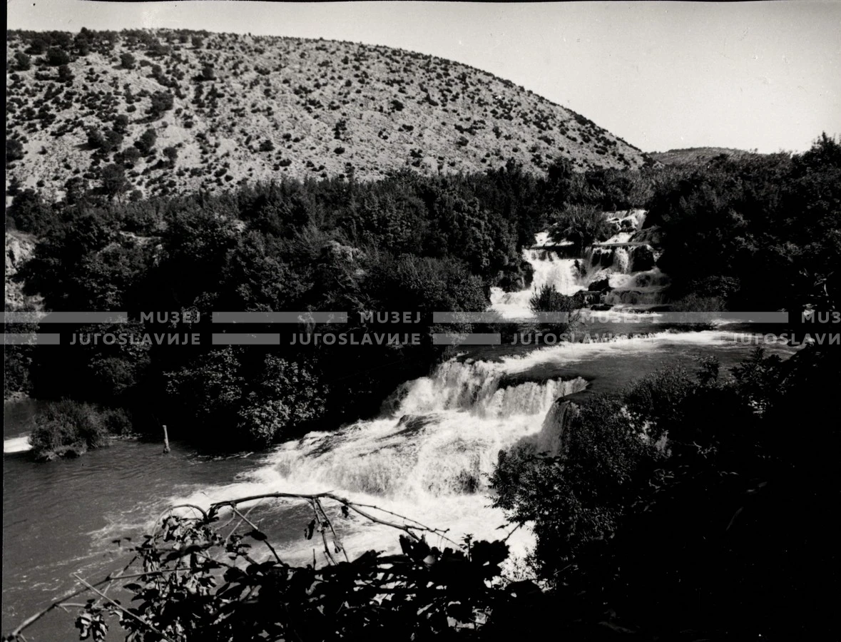 1953_023_052