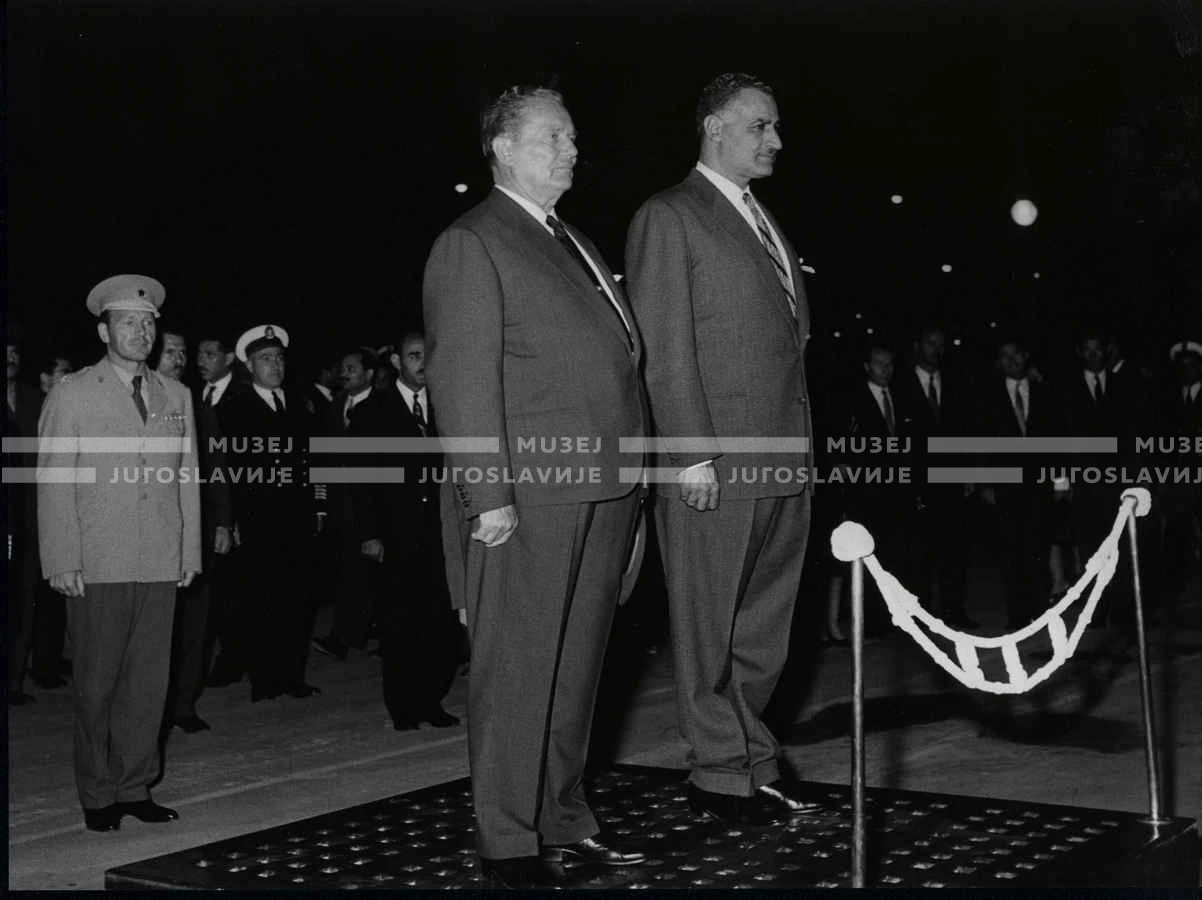 1961_165_133