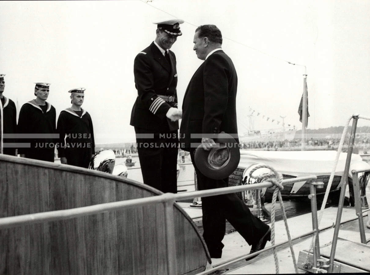 1961_166_101