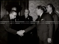 1961_167_207