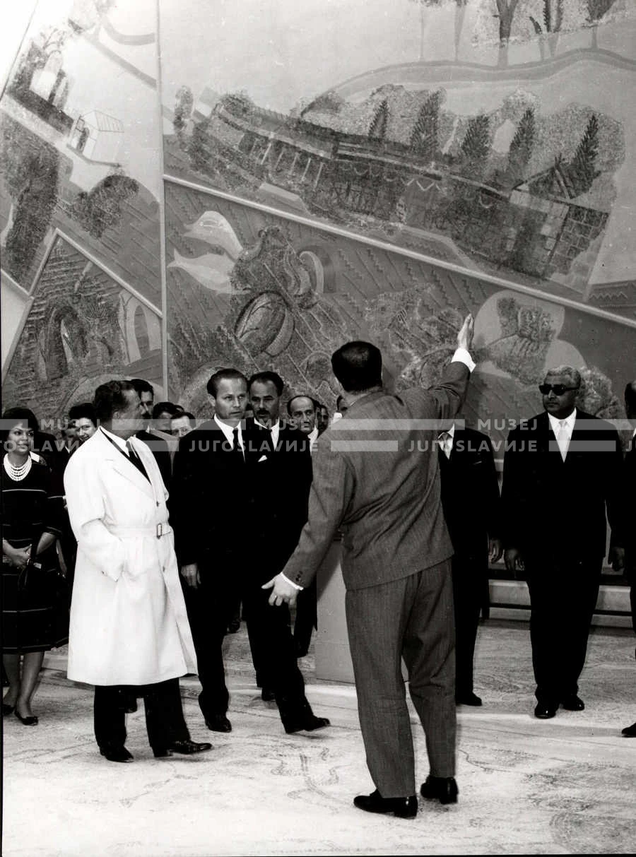 1961_163_042
