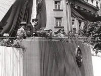 1950_006_042