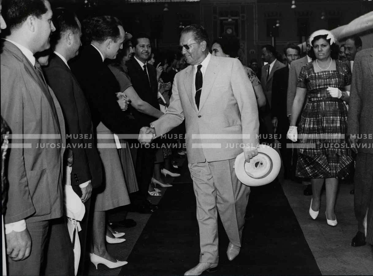 1961_165_086
