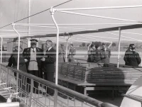 1949_004_112