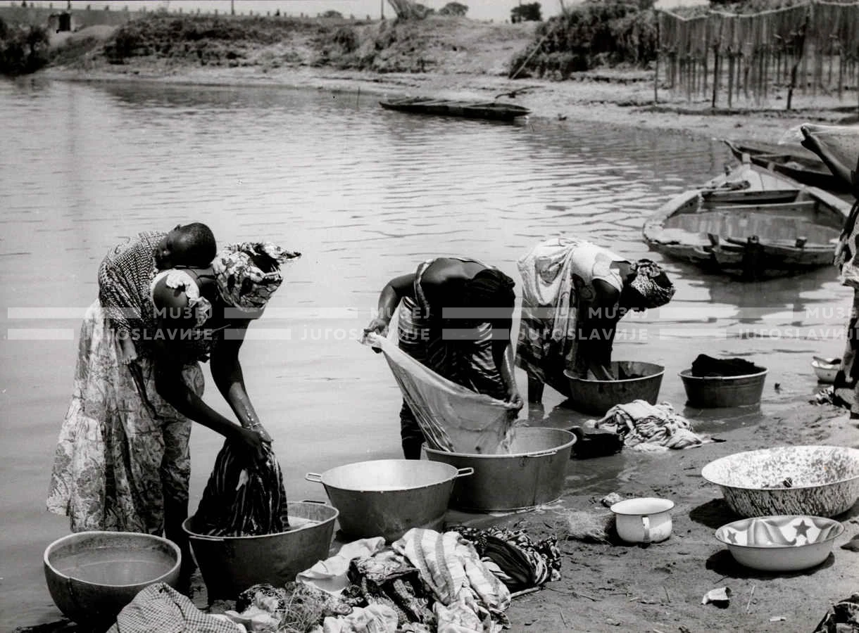 1961_159_042