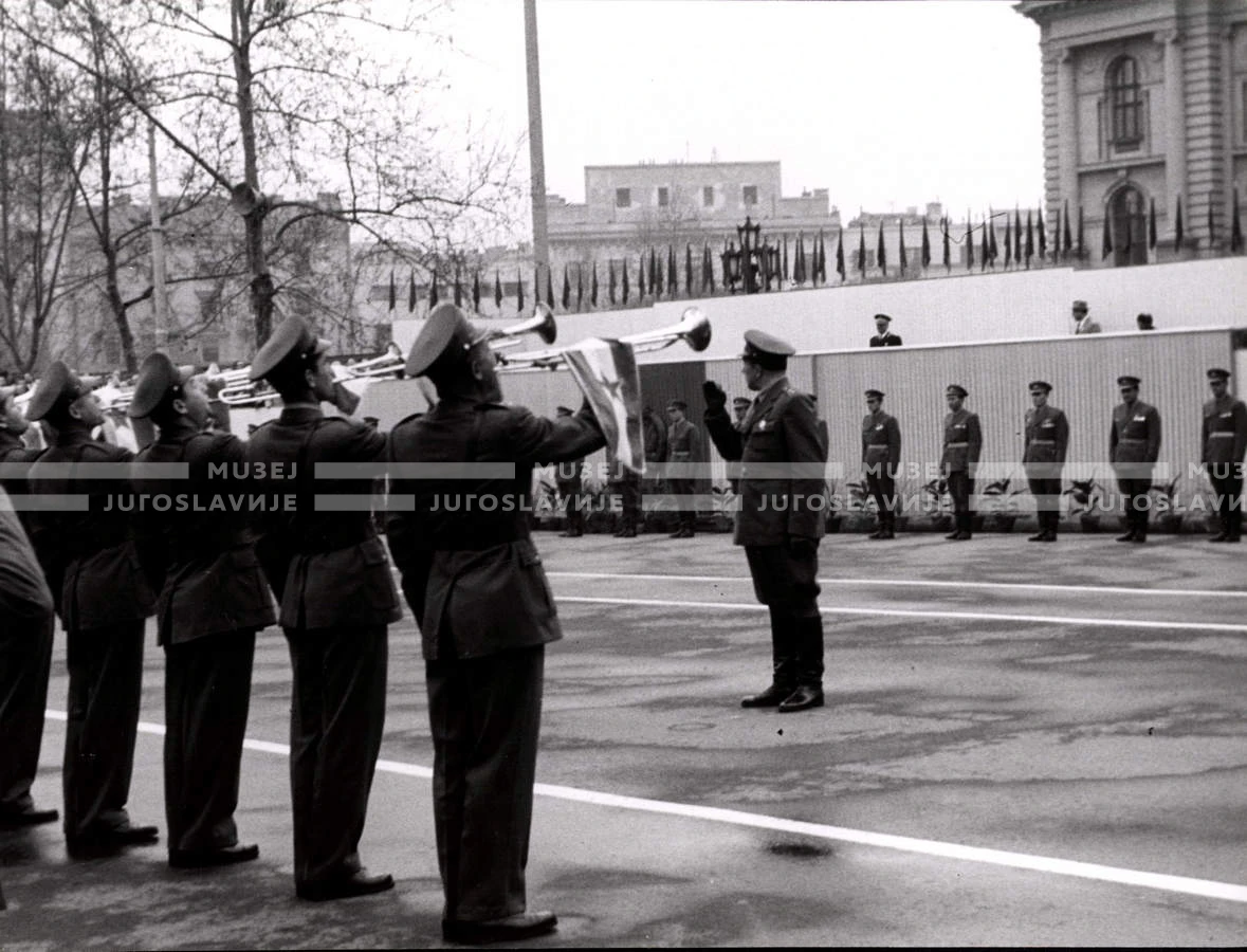 1954_028_028