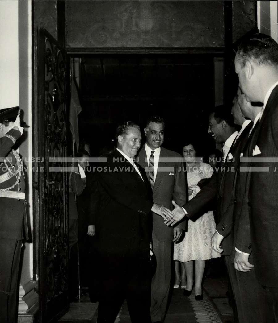 1961_164_172