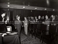 1954_028_009