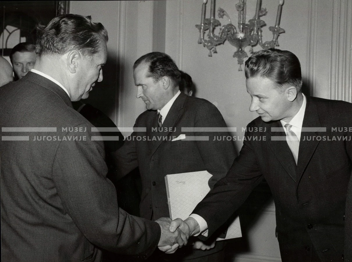 1961_168_147