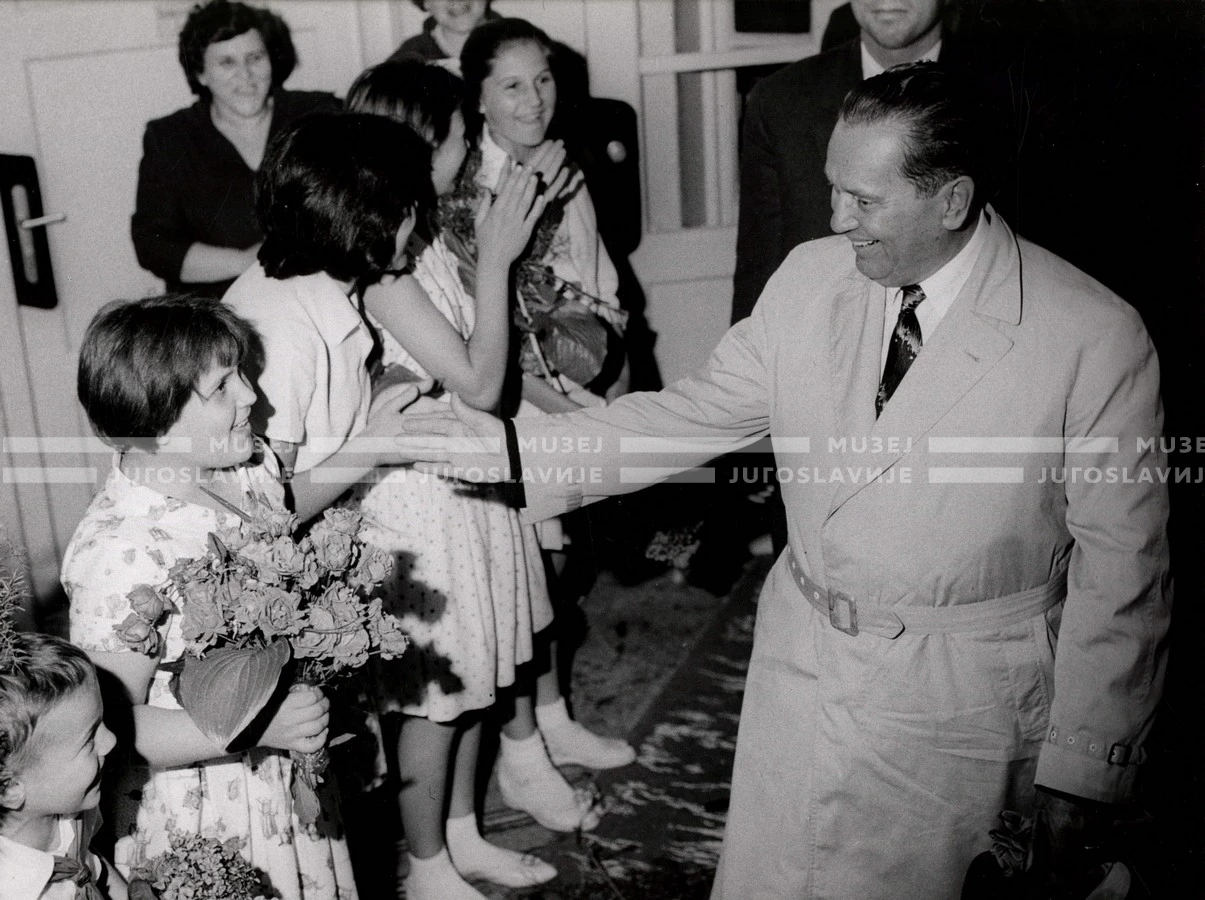 1961_169_205