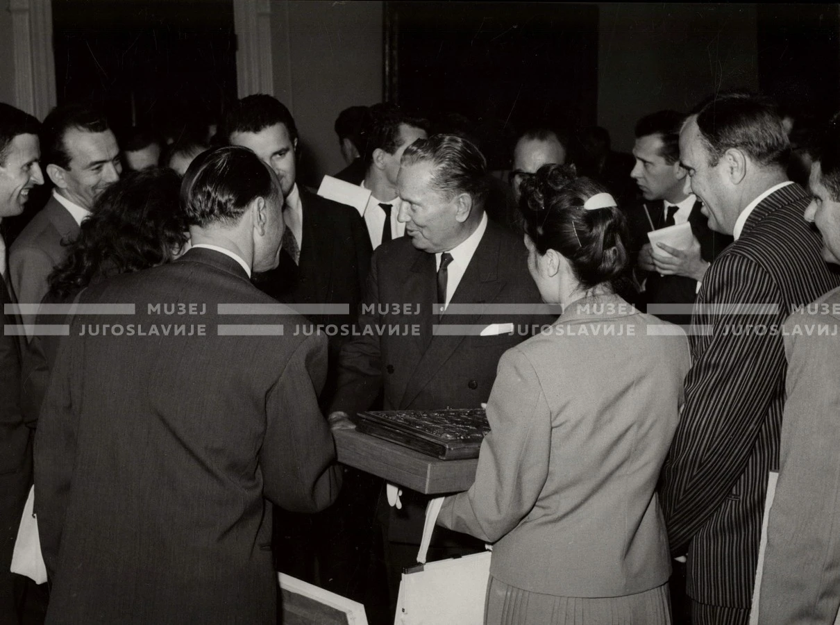 1961_167_195