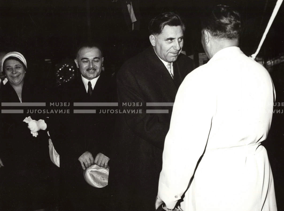 1961_166_148