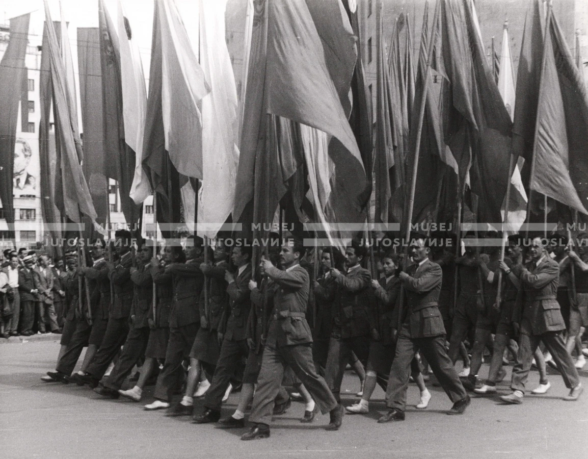 1949_003_035