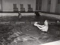 1952_013_030