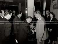 1954_027_061