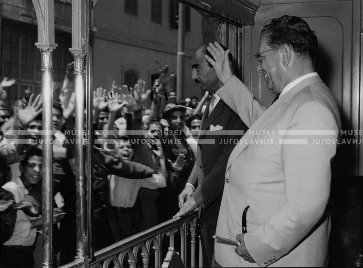 1961_165_104