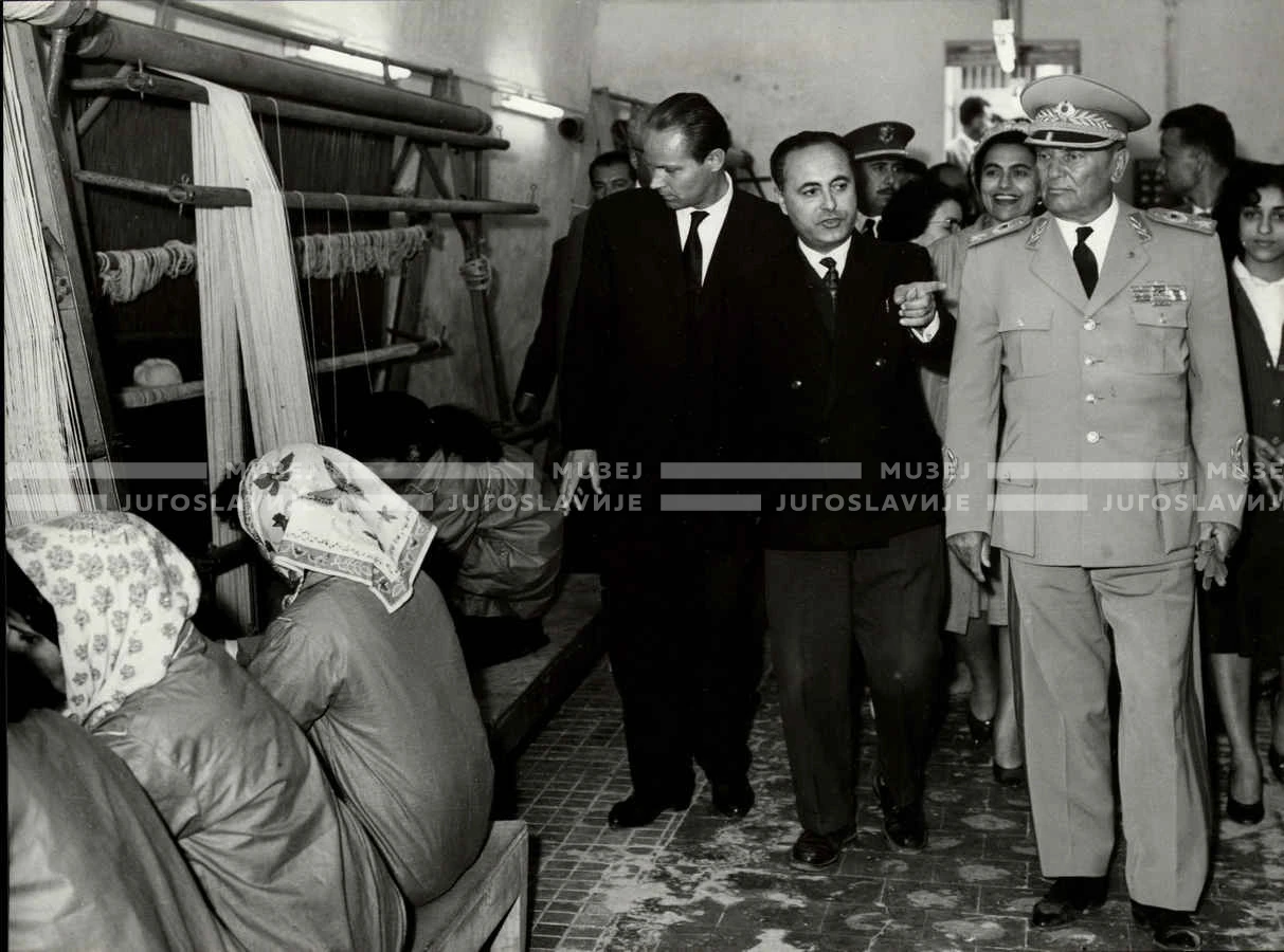 1961_163_136
