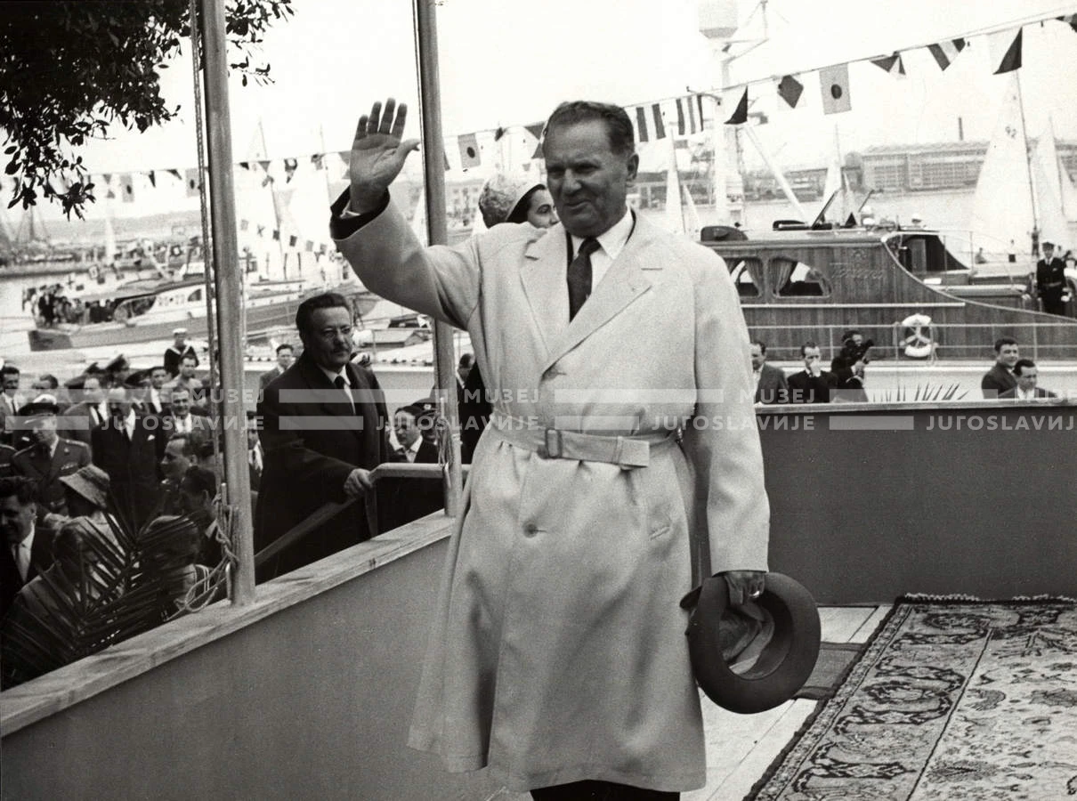 1961_166_092