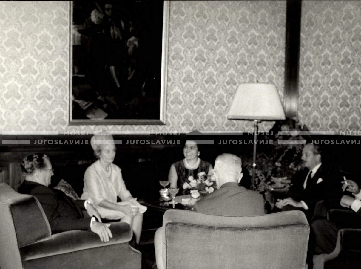 1964_252_025