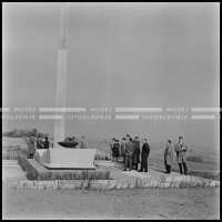 AR_B_24_27
