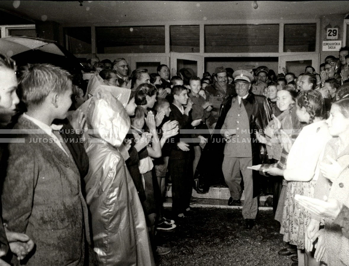 1953_023_121