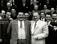1954_028_079