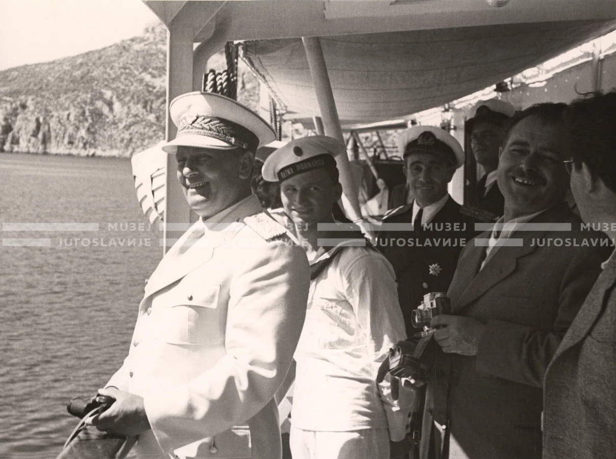 1948_001_140