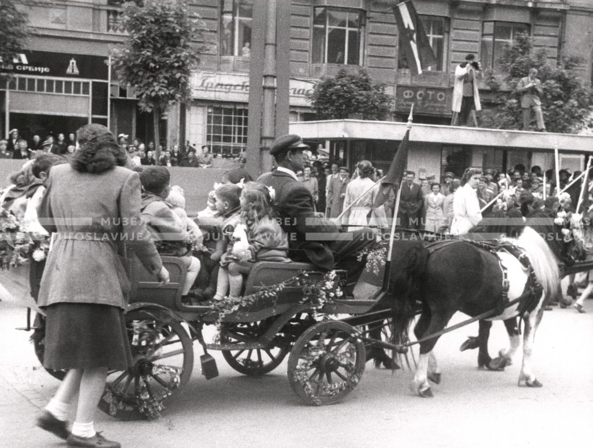 1950_006_054
