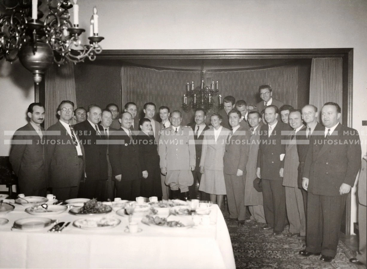 1951_012_029
